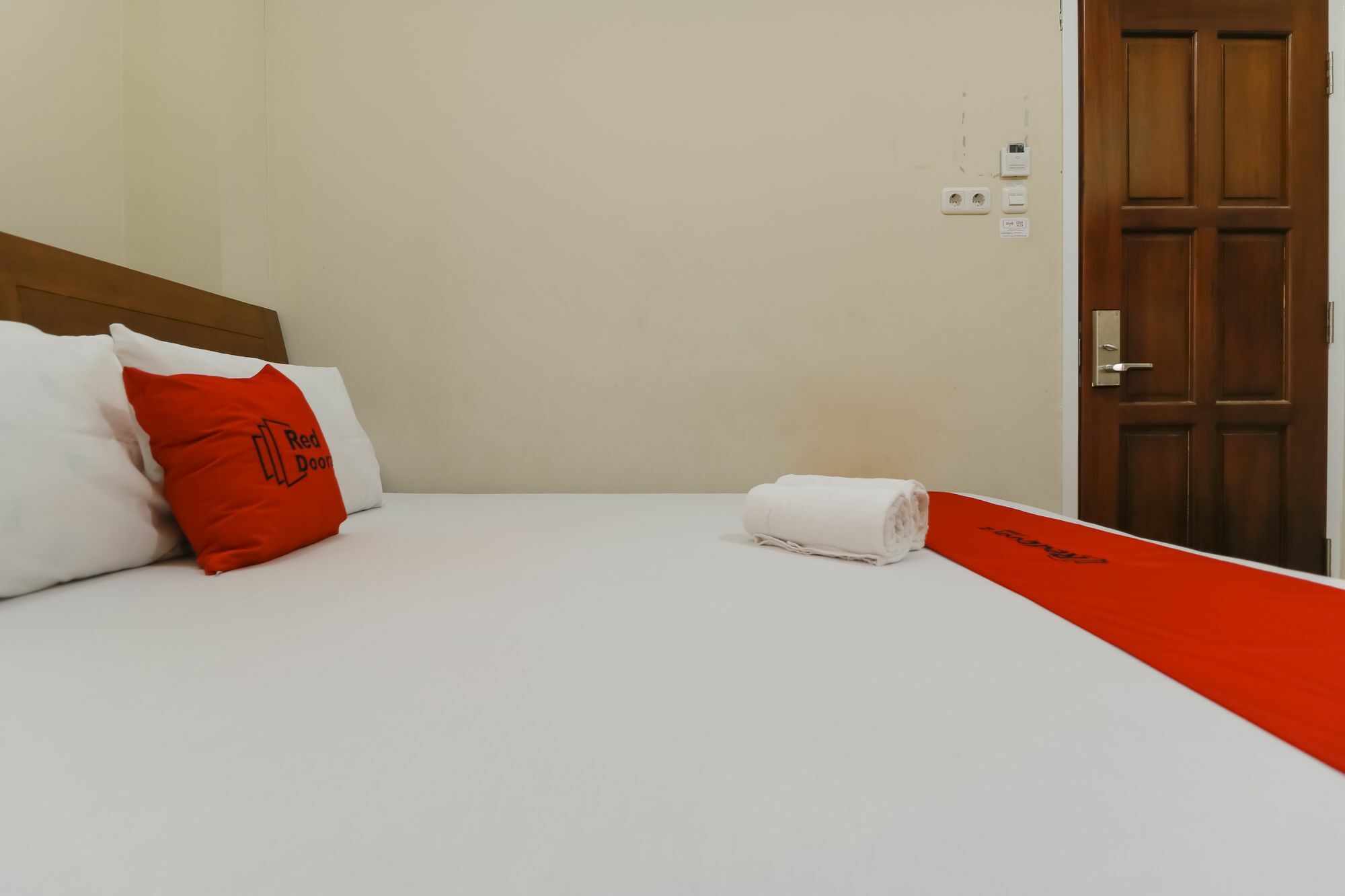 Hotel Reddoorz @ Kwitang Yakarta Exterior foto